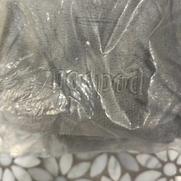 Nodpod Weighted Blanket for Eyes in Grey, OS-NIB! - Picture 5 of 5